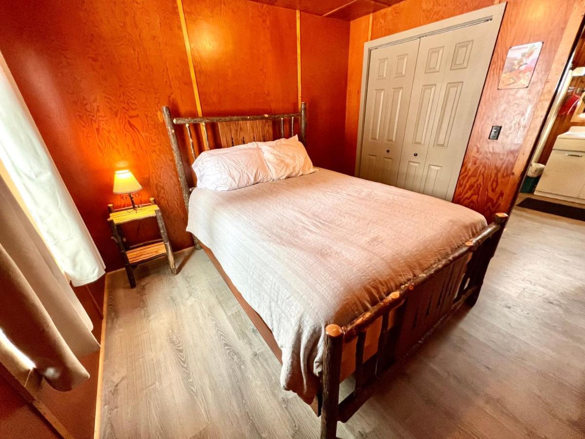 Adirondack Lake Cabins Hotel Indian Lake Exterior foto
