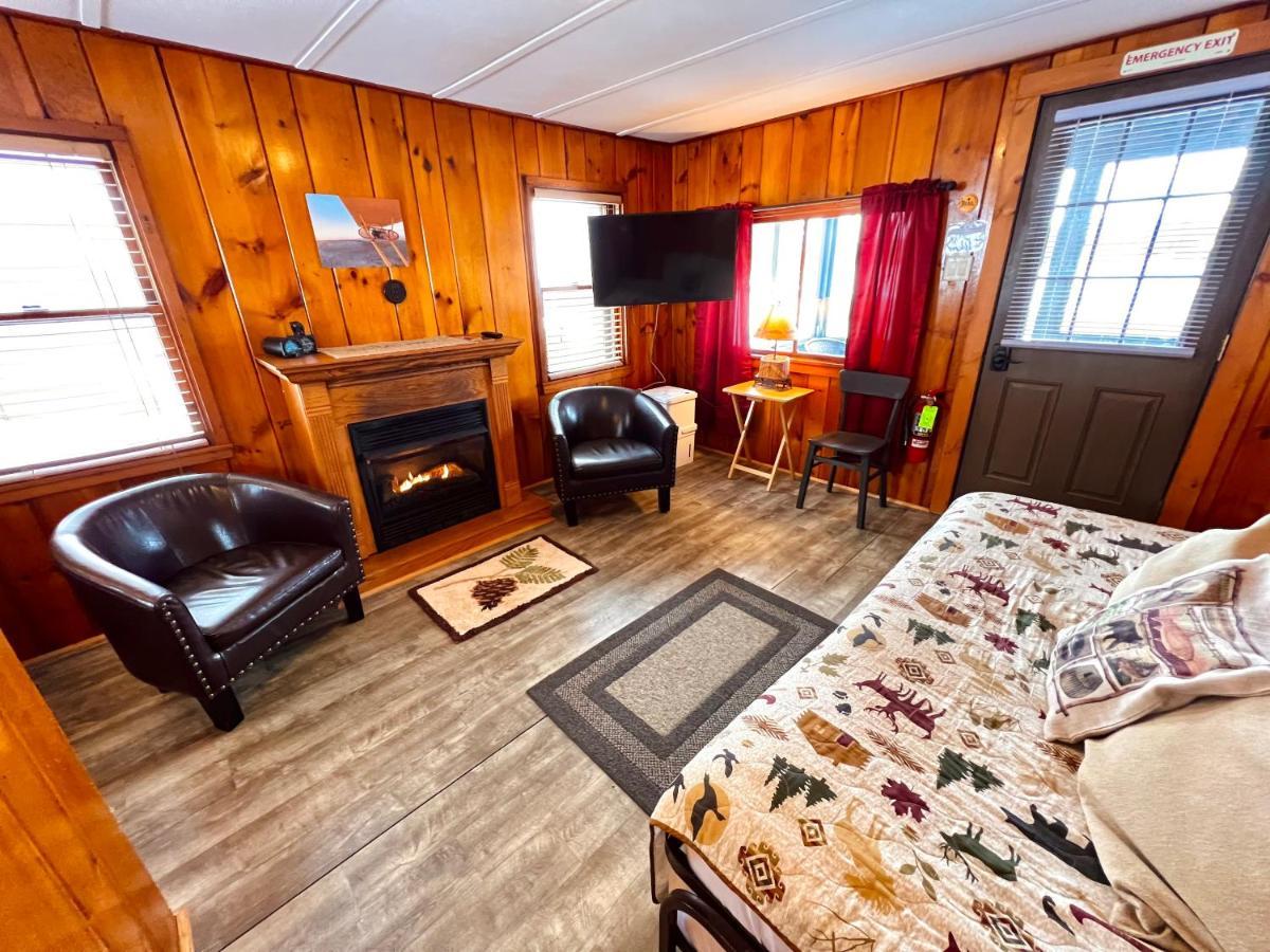 Adirondack Lake Cabins Hotel Indian Lake Exterior foto